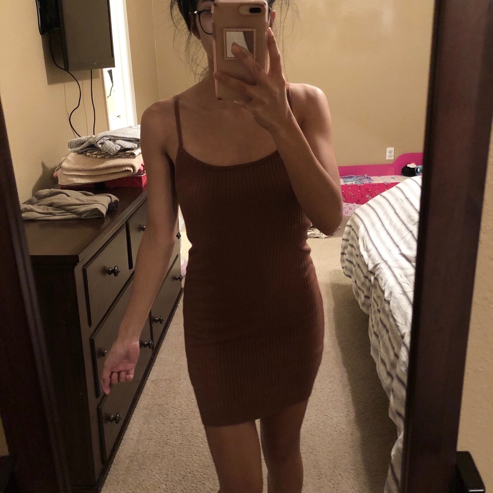 Brown ribbed bodycon dress